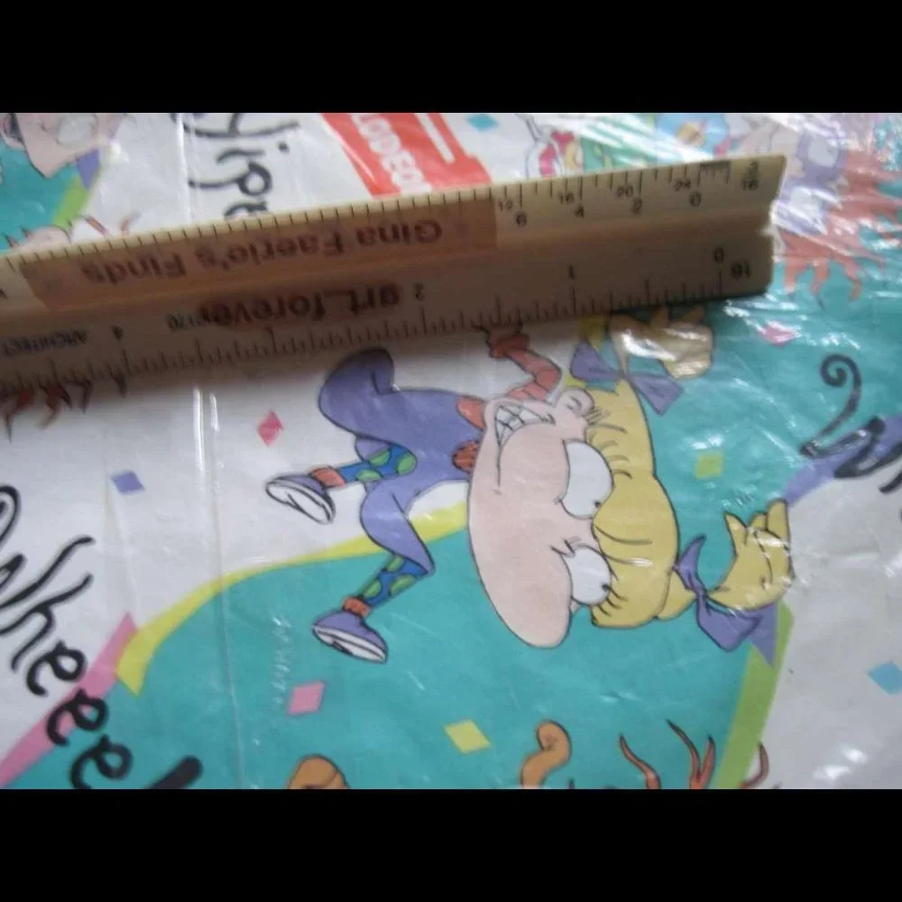 1 Rugrats 8.33 Sq Ft Sheet Gift Wrap White American Greetings Tommy Chucky Spike
